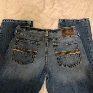 Men’s ARIAT M5 33/32 Jeans